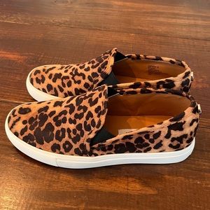 Steve Madden Slip On Flat Shoes Laceless Sneakers Cheetah Leopard Print Size 6
